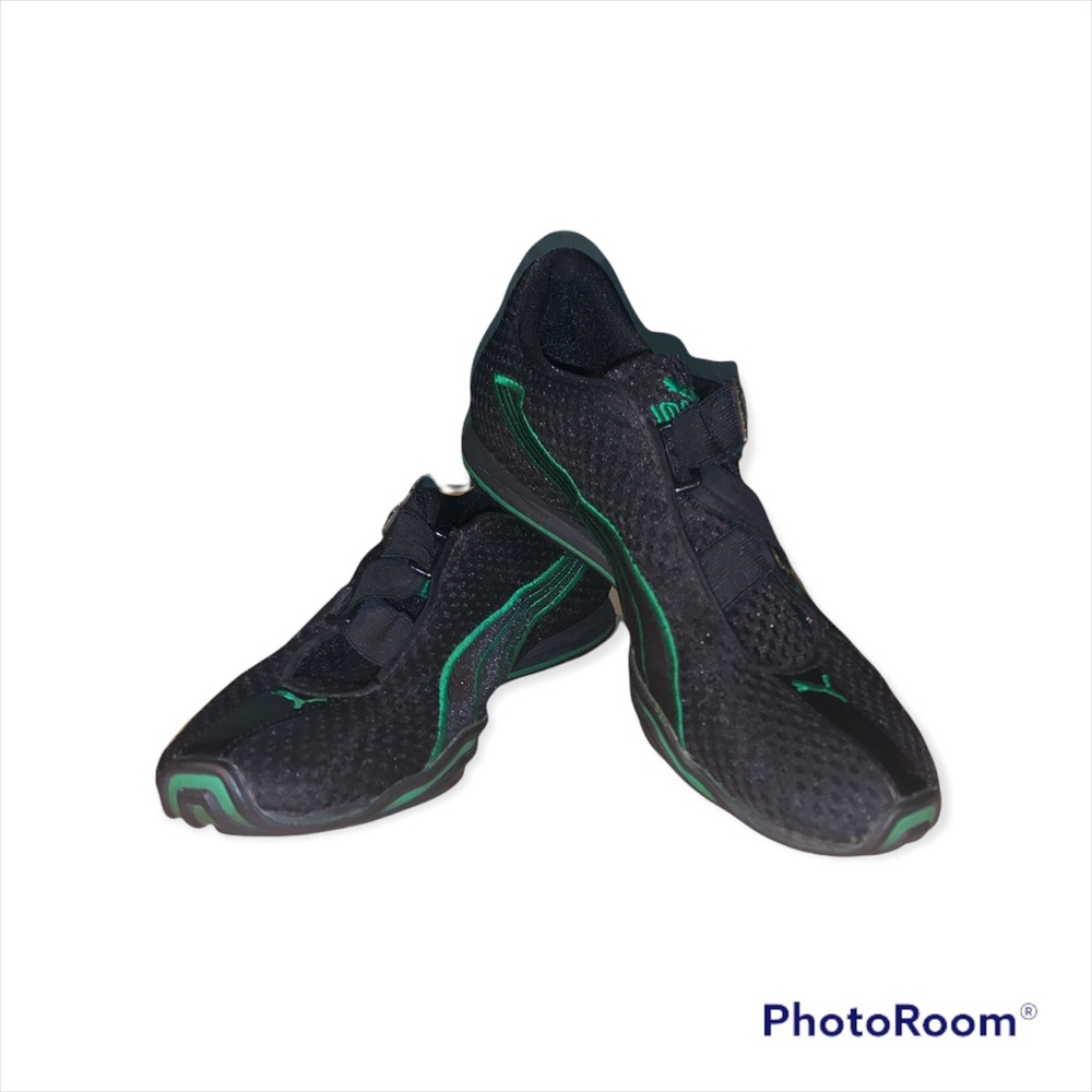 SOLD, Puma Black & Green Mesh Women’s Low Top Running Shoes Size 8.